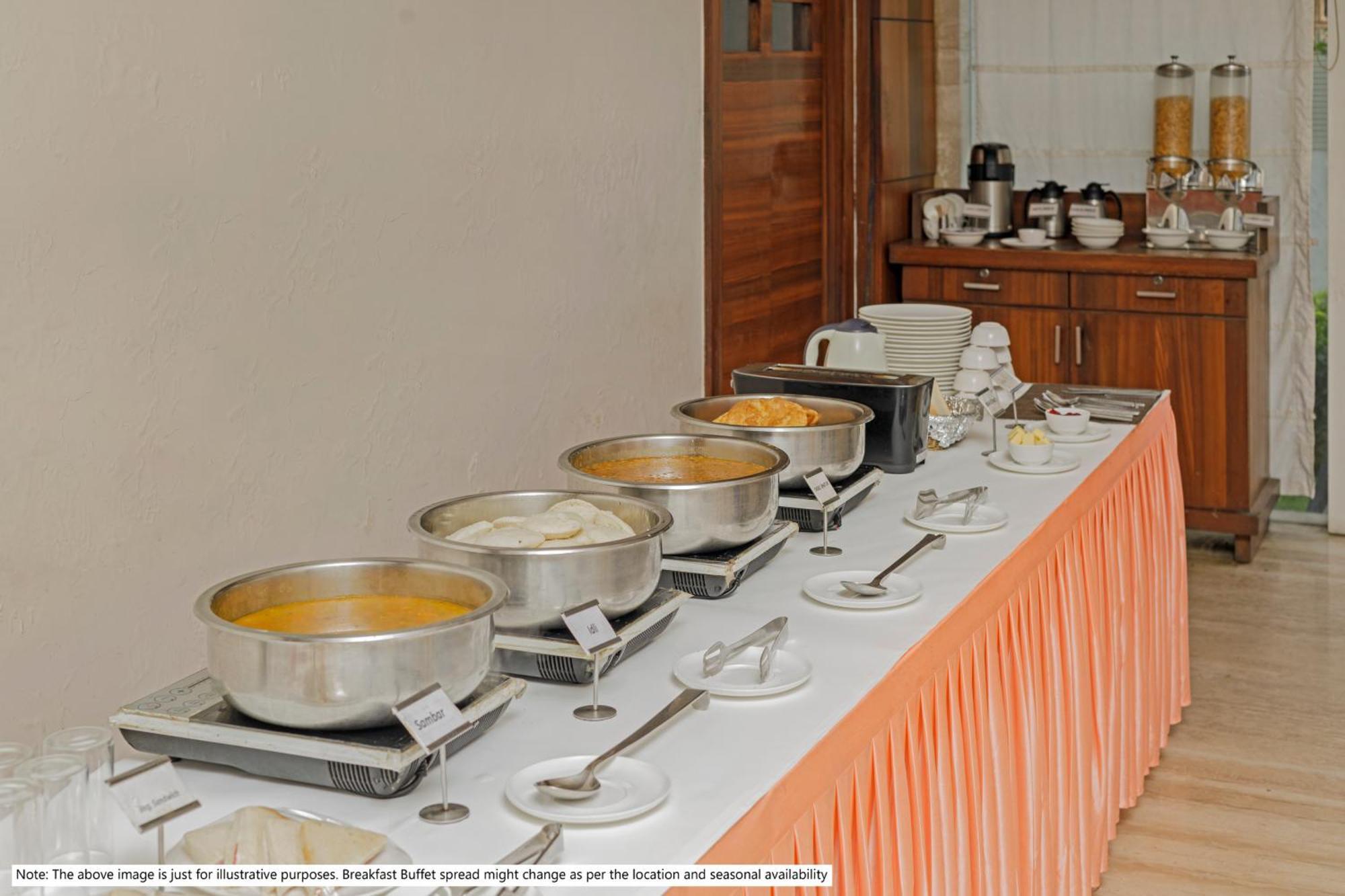 Treebo Regalia Inn Civil Station กัลปัตตา ภายนอก รูปภาพ
