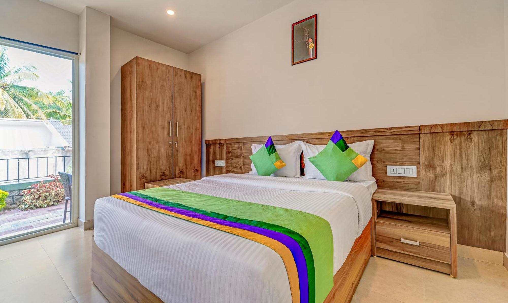 Treebo Regalia Inn Civil Station กัลปัตตา ภายนอก รูปภาพ